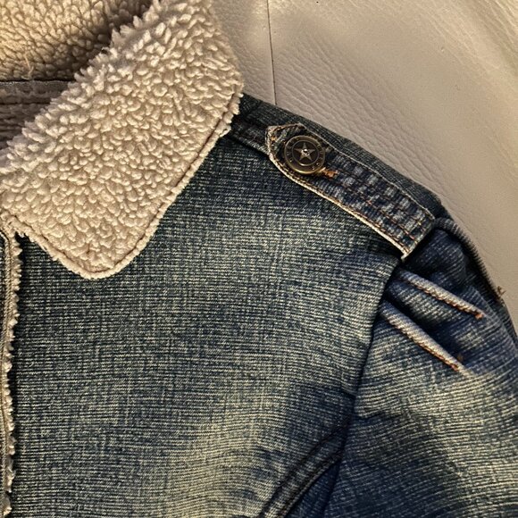 Guess Girl's Demin/Jean Jacket - Picture 2 of 5